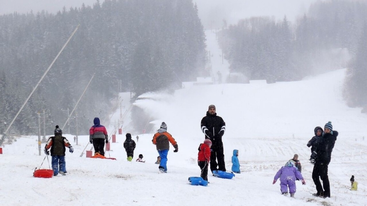 sánkovanie 1140 (TASR)